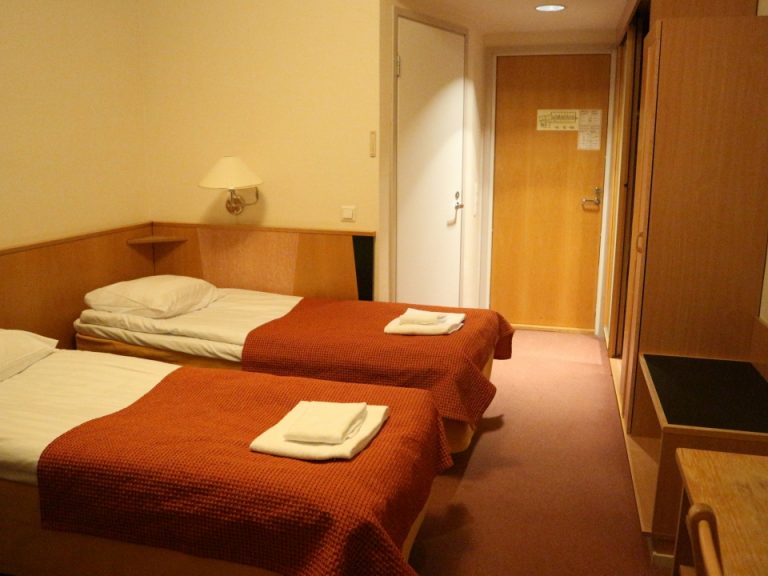 客室全体 (1)