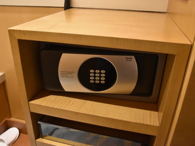 金庫閉じた状態