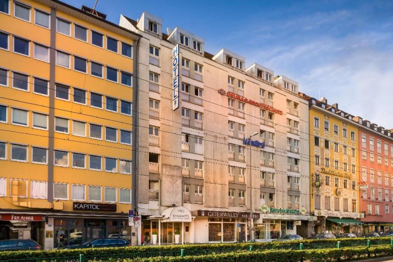 27cbb6b43b5e004915401d976ad44f57