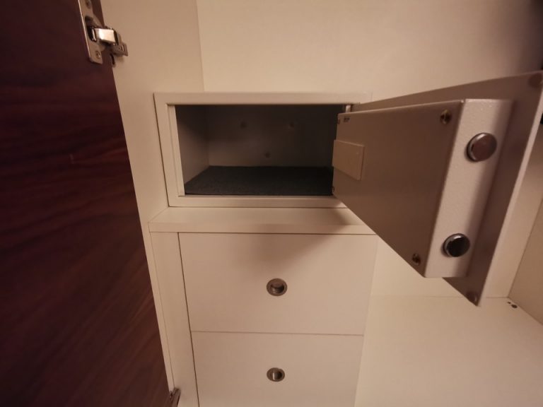 セーフティーボックス(開けた状態)