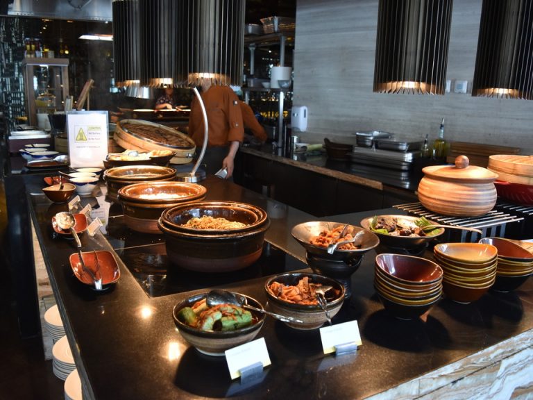 朝食バイキング04