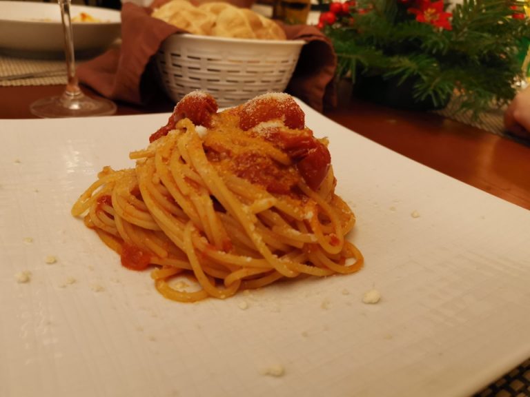 レストラン料理