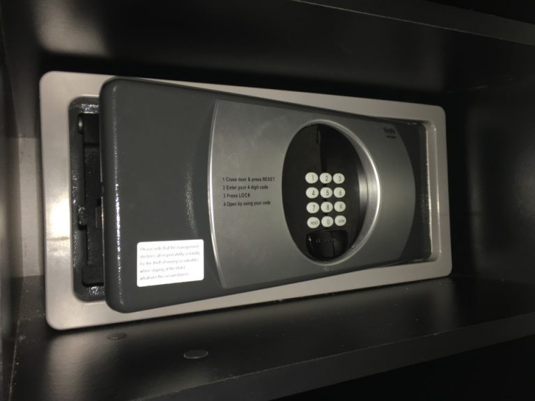 セーフティボックス閉じた状態