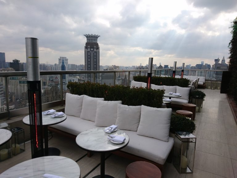 ルーフトップバーからの景色南側