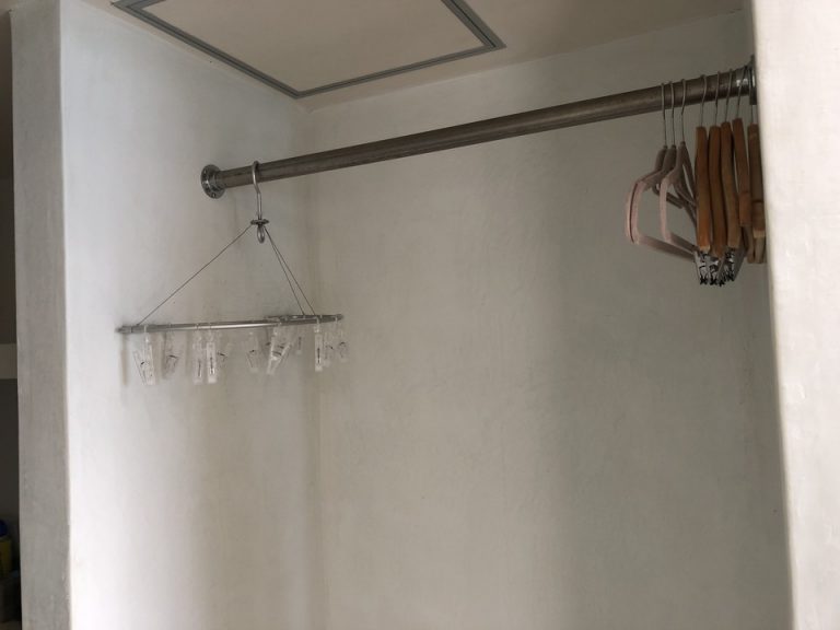 クローゼット(開けた状態①)