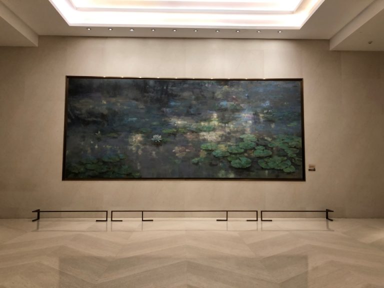 エントランス正面