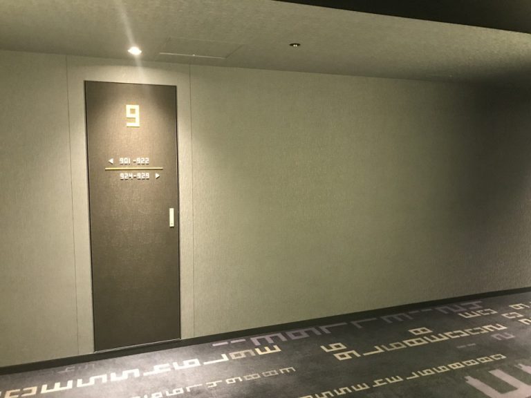 客室廊下
