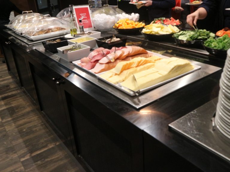 朝食ブュッフェ