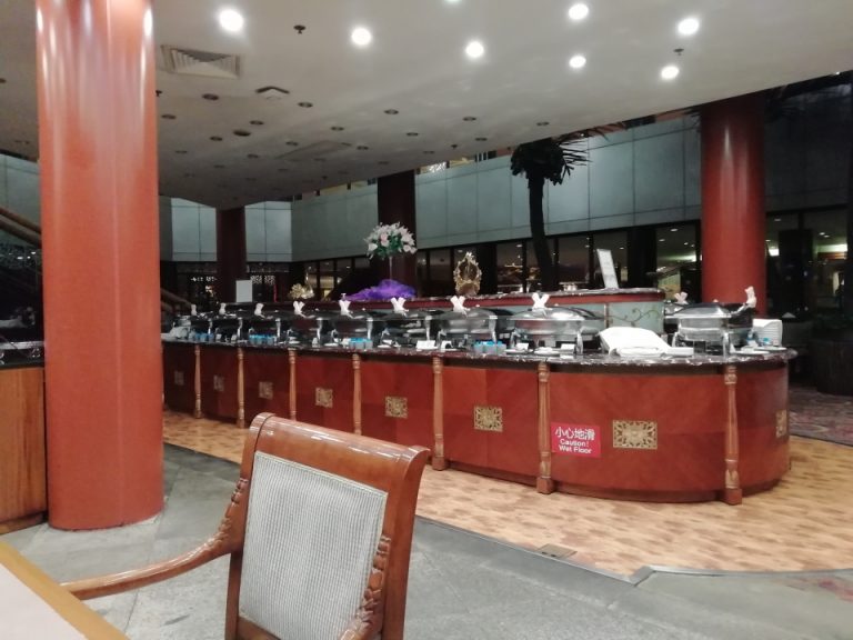 ビアガーデン ビュッフェ