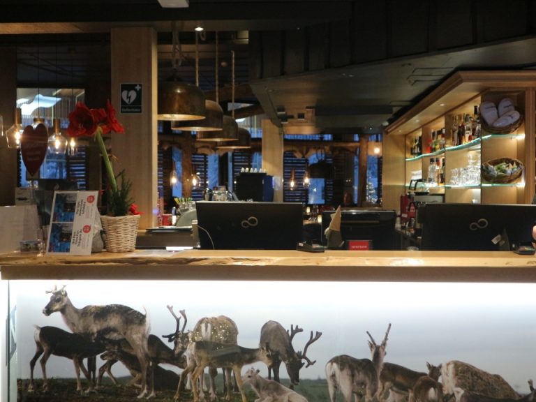 フロントデスク