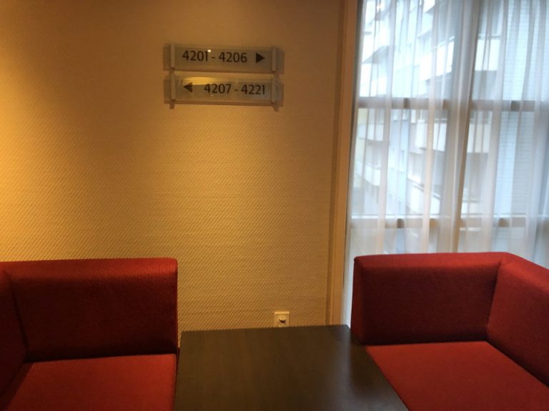 客室エレベーターホール