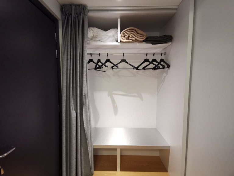 クローゼット(開けた状態)