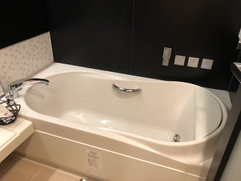 バスタブ全体