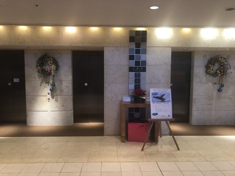 エレベーターホール(フロント階)