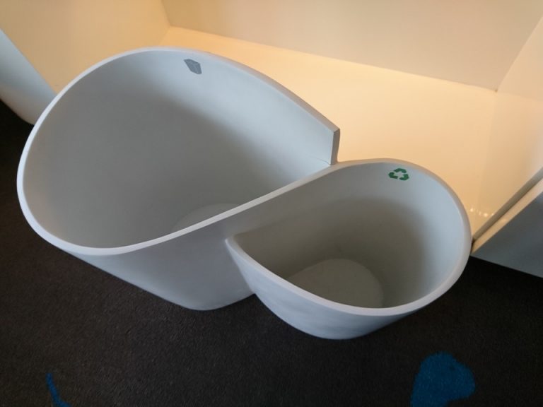 リサイクルゴミ箱