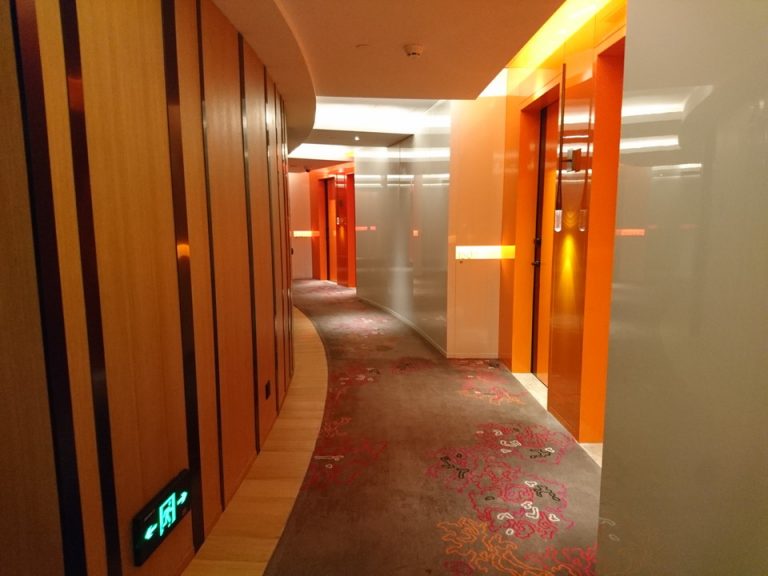 客室階廊下全体