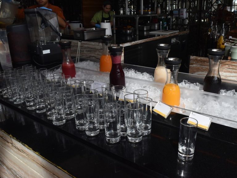 朝食バイキング07