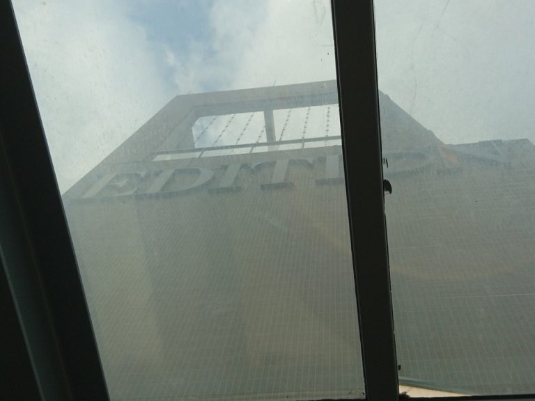 屋上ホテルロゴ