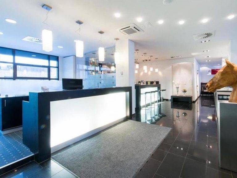 78696_15020616400025174581