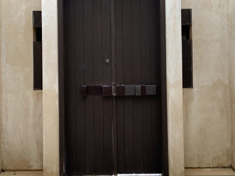 客室入口内観ドア