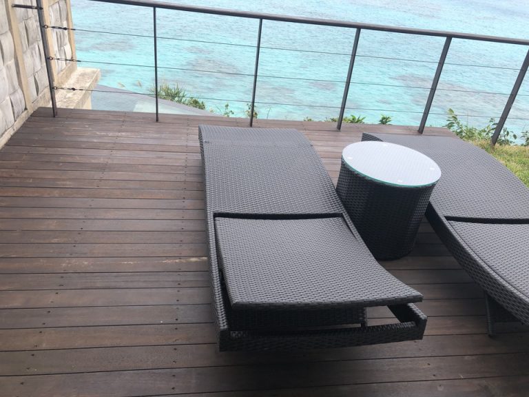 バルコニーテラス①