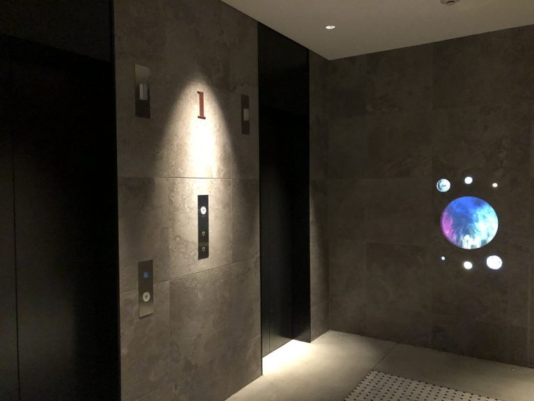 エレベーターホール