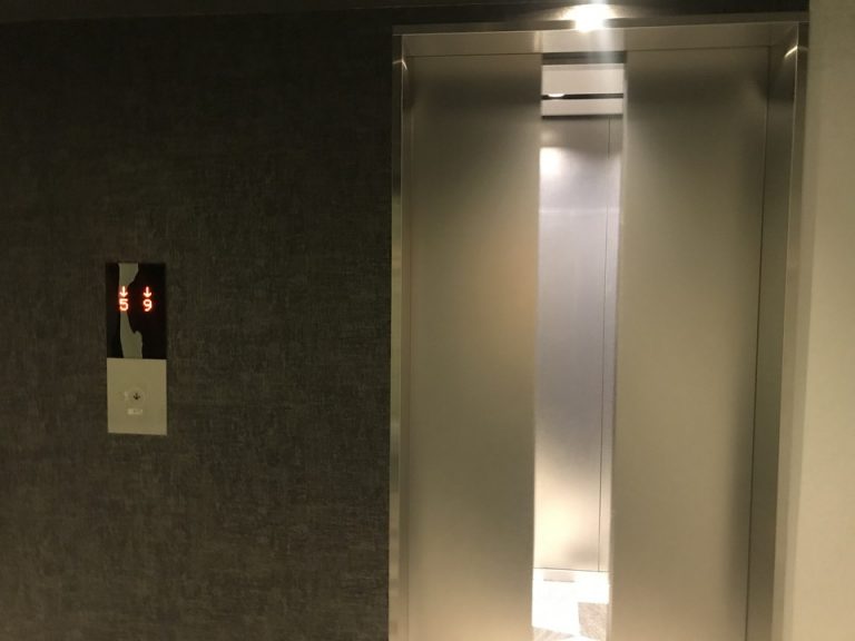 エレベーターホール
