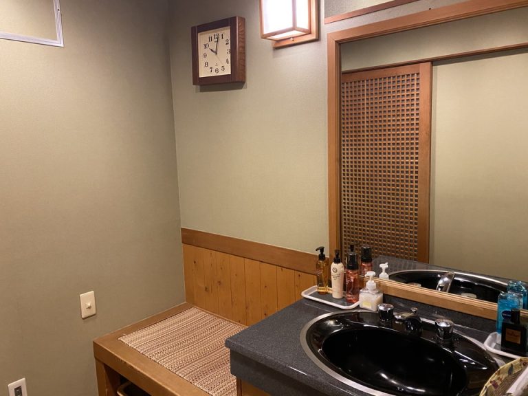 家族風呂脱衣所全体