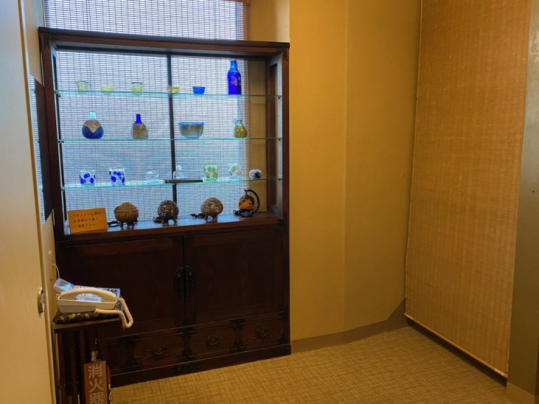 客室入口付近廊下