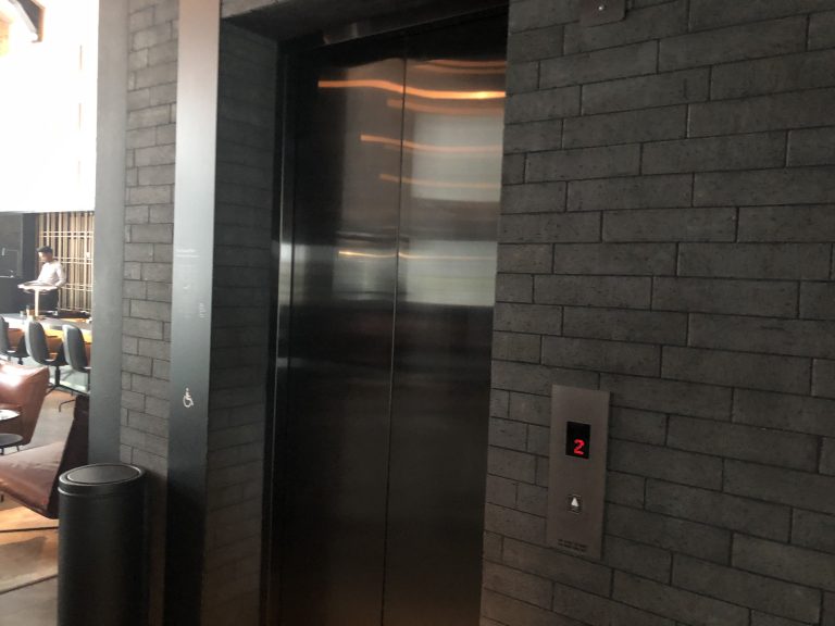 ロビーエレベーター