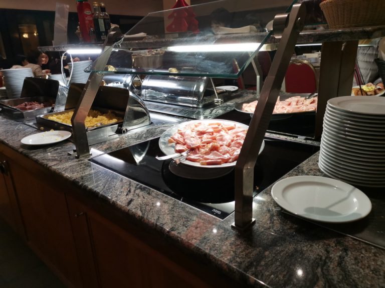 ビュッフェスタイル