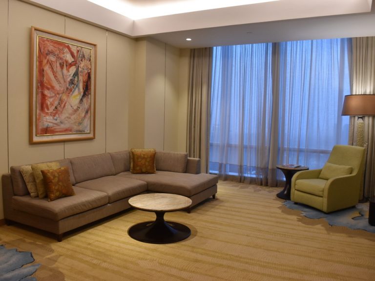 リビングルームソファ