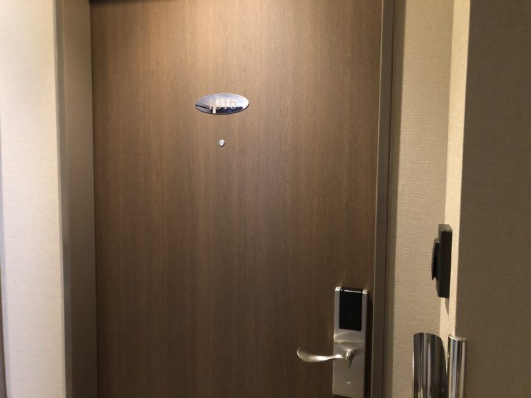 客室外観ドア