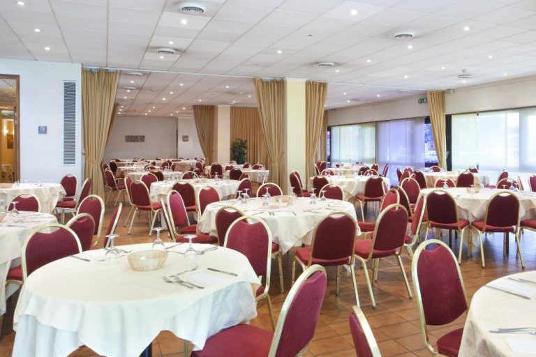 9439d34d51cfad990efe32983f614a23