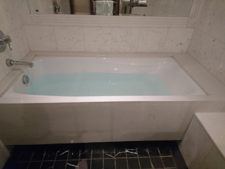 バスタブ