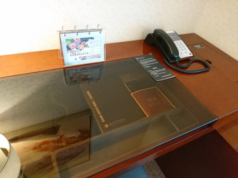 デスクの上