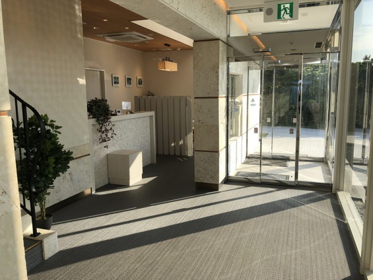 フロント全体、ロビー全体