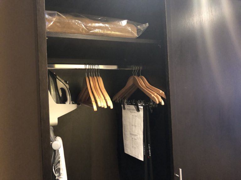 クローゼット中