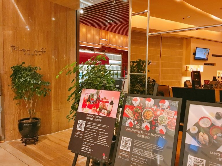 ブッフェスタイルレストラン