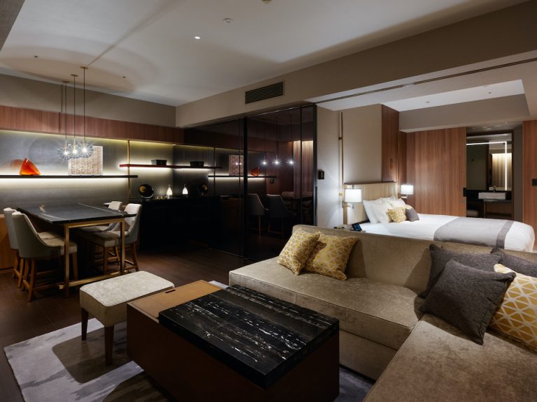 ジュニアスイート_夜①