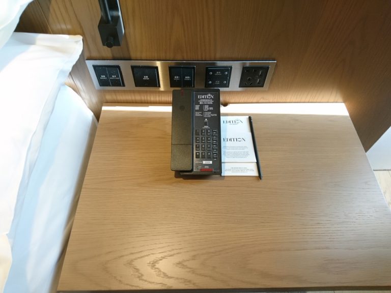 サイドデスク電話機