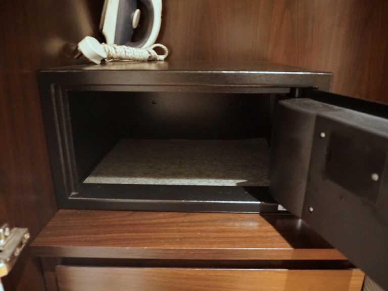 セキュリティボックス開いた状態