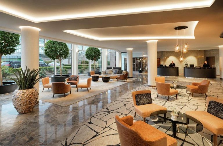 b00b679f6682d4384181f68ad2ee06f3