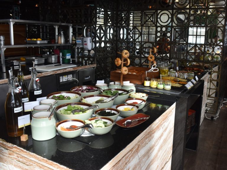 朝食バイキング06