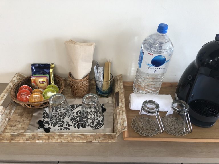 ミニバー・カフェコーナー、グラス・コップ