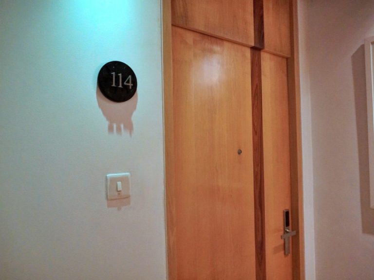 宿泊した部屋の扉