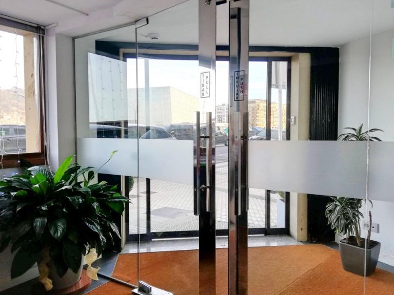 エントランス内観1