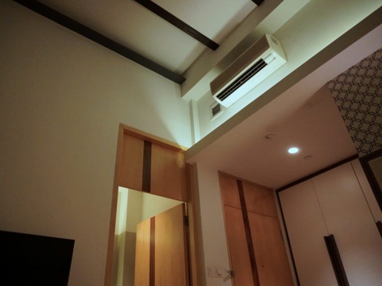 天井が高いです