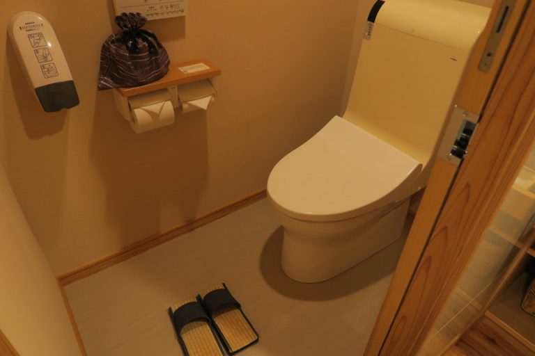 トイレ