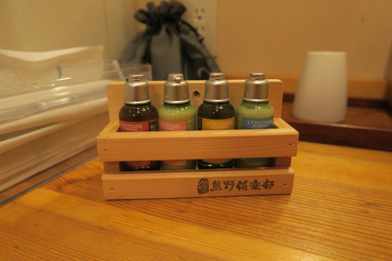 ロクシタンコスメ